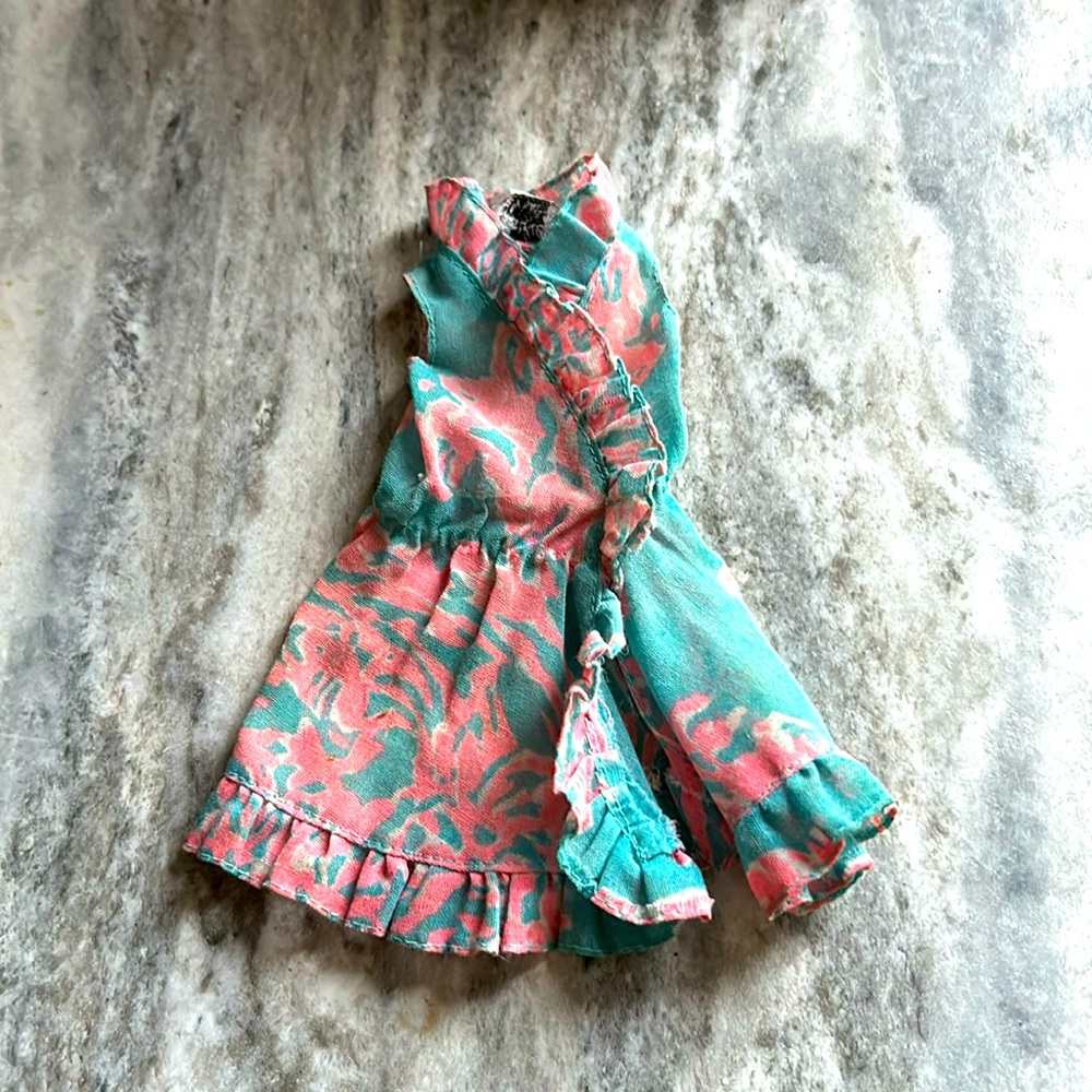 Barbie Dress, 1970 - 1971 Ruffle and Swirl, blue and pink
